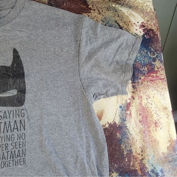 Batman Size Large I'm Not Saying I'm Batman Graphic T Shirt Short Sleeve Gray - Picture 6 of 14